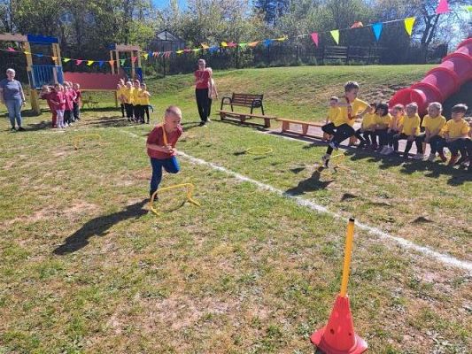 Grafika #32: 11.05.2023 Spartakiada Przedszkolaka - Średniaki z Charbrowa kontra Średniaki z Wicka