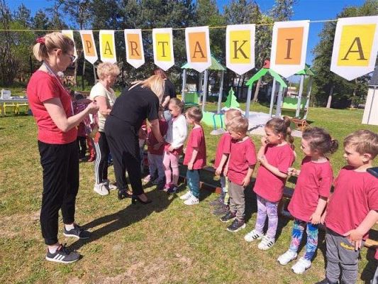 Grafika #64: 11.05.2023 Spartakiada Przedszkolaka - Średniaki z Charbrowa kontra Średniaki z Wicka