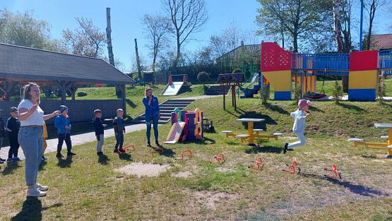 Grafika #28: 10.05.2023 Fotorelacja z zabaw sportowych z Seniorami