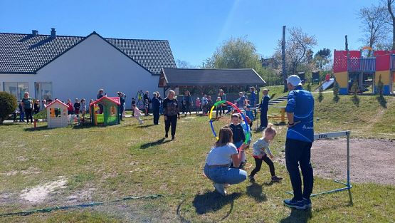 Grafika #39: 10.05.2023 Fotorelacja z zabaw sportowych z Seniorami