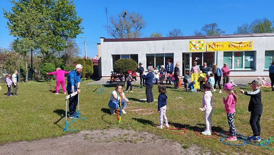 Grafika #42: 10.05.2023 Fotorelacja z zabaw sportowych z Seniorami