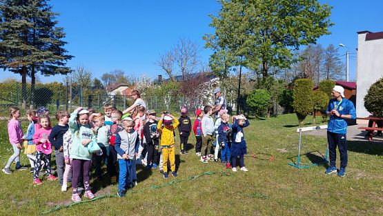 Grafika #55: 10.05.2023 Fotorelacja z zabaw sportowych z Seniorami