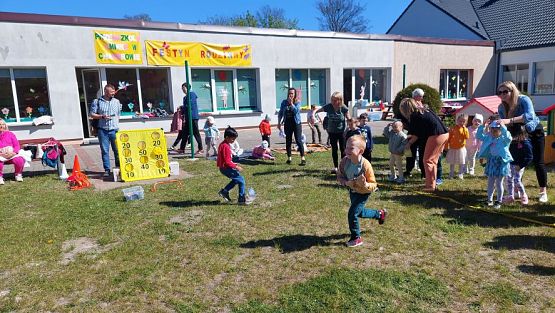 Grafika #67: 10.05.2023 Fotorelacja z zabaw sportowych z Seniorami