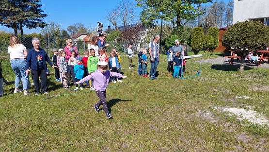 Grafika #71: 10.05.2023 Fotorelacja z zabaw sportowych z Seniorami