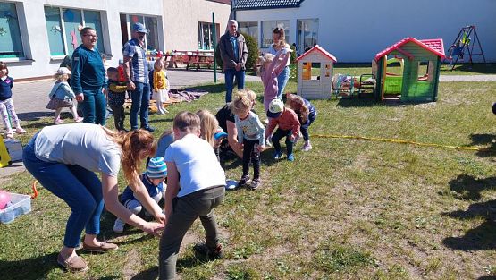 Grafika #76: 10.05.2023 Fotorelacja z zabaw sportowych z Seniorami