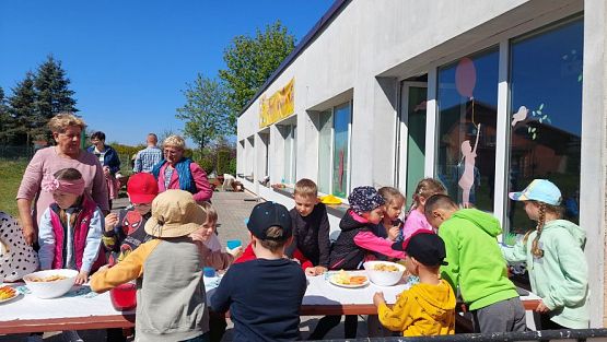 Grafika #91: 10.05.2023 Fotorelacja z zabaw sportowych z Seniorami