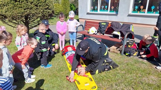 Grafika #6: 08.05.2023 Spotkanie ze Strażakami z OSP Wrzeście cz.II
