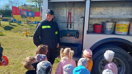 Grafika #9: 08.05.2023 Spotkanie ze Strażakami z OSP Wrzeście cz.I
