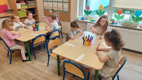 Grafika #15: 24.04.2023 Światowy Dzień Książki - spotkanie z Panią bibliotekarką