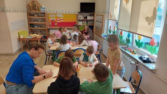 Grafika #18: 24.04.2023 Światowy Dzień Książki - spotkanie z Panią bibliotekarką