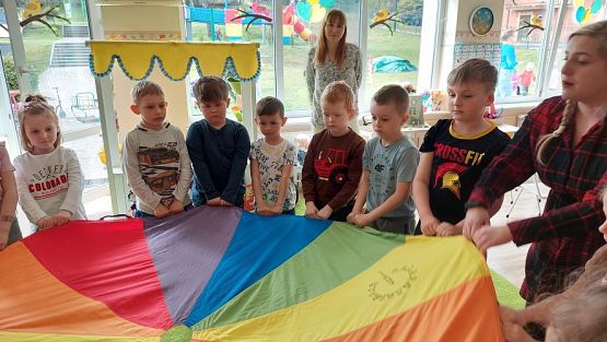 Grafika #68: 24.04.2023 Światowy Dzień Książki - spotkanie z Panią bibliotekarką