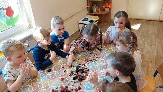 Grafika #13: 19.04.2023 Warsztaty kulinarne z mamą Huberta - gr II