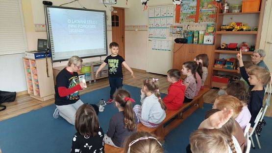 Grafika #9: 11.04.2023 Spotkanie z Panią Magdaleną Kubiak autorką legend pomorskich