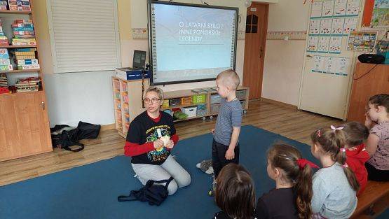 Grafika #17: 11.04.2023 Spotkanie z Panią Magdaleną Kubiak autorką legend pomorskich