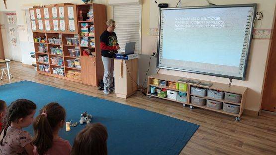 Grafika #20: 11.04.2023 Spotkanie z Panią Magdaleną Kubiak autorką legend pomorskich