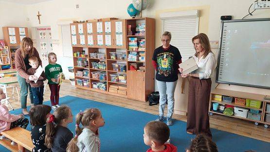 Grafika #28: 11.04.2023 Spotkanie z Panią Magdaleną Kubiak autorką legend pomorskich