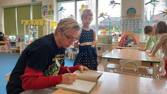 Grafika #34: 11.04.2023 Spotkanie z Panią Magdaleną Kubiak autorką legend pomorskich