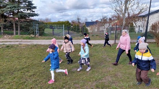 Grafika #19: 05.04.2023 Poszukiwania niespodzianek od Zajączka