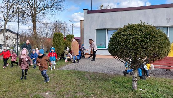 Grafika #20: 05.04.2023 Poszukiwania niespodzianek od Zajączka