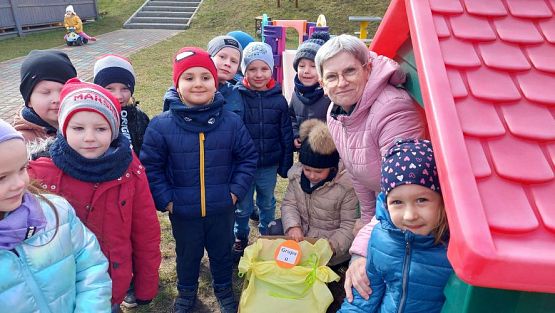 Grafika #35: 05.04.2023 Poszukiwania niespodzianek od Zajączka