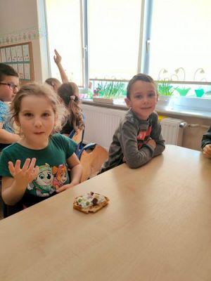 Grafika #2: 27.03.2023 Słodkie zakończenie zajęć z Kompetencji Społecznych