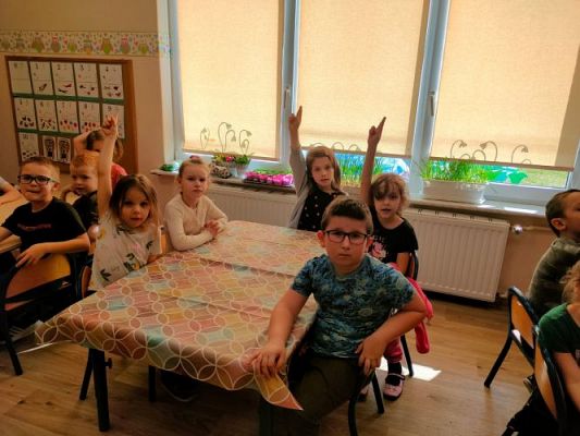 Grafika #3: 27.03.2023 Słodkie zakończenie zajęć z Kompetencji Społecznych