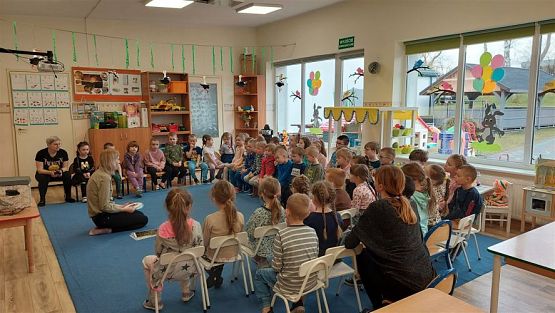 Grafika #2: 14.03.2023 Zajęcia edukacyjno-przyrodnicze z panią ze Słowińskiego Parku Narodowego