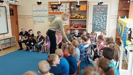 Grafika #5: 14.03.2023 Zajęcia edukacyjno-przyrodnicze z panią ze Słowińskiego Parku Narodowego