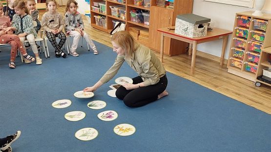 Grafika #14: 14.03.2023 Zajęcia edukacyjno-przyrodnicze z panią ze Słowińskiego Parku Narodowego