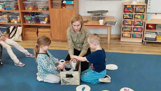 Grafika #17: 14.03.2023 Zajęcia edukacyjno-przyrodnicze z panią ze Słowińskiego Parku Narodowego