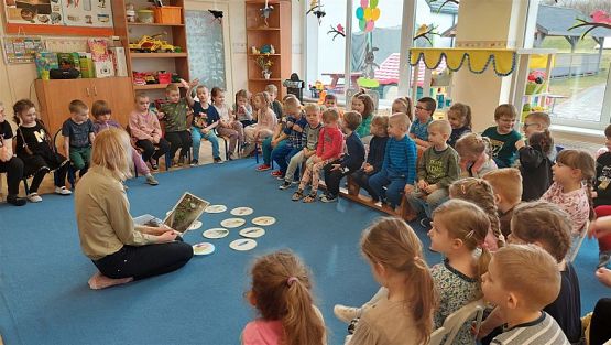 Grafika #26: 14.03.2023 Zajęcia edukacyjno-przyrodnicze z panią ze Słowińskiego Parku Narodowego