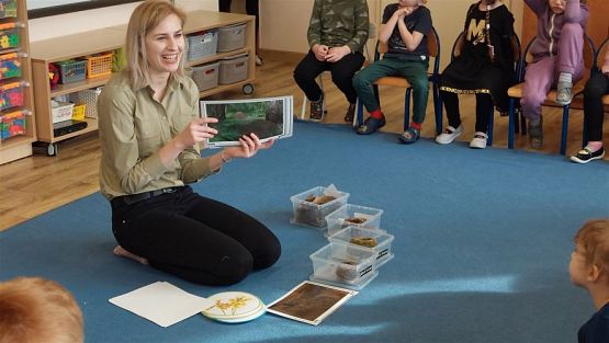 Grafika #41: 14.03.2023 Zajęcia edukacyjno-przyrodnicze z panią ze Słowińskiego Parku Narodowego