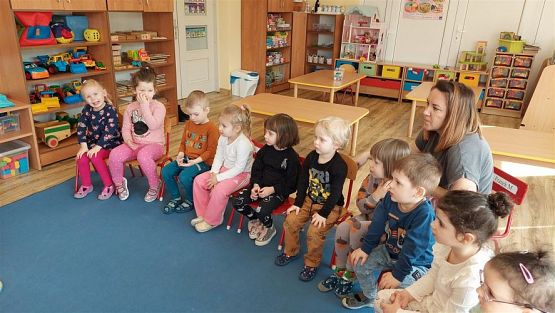 Grafika #49: 14.03.2023 Zajęcia edukacyjno-przyrodnicze z panią ze Słowińskiego Parku Narodowego