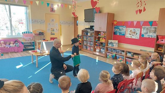 Grafika #3: 28.02.2023 Magia na wesoło - spotkanie z iluzjonistą