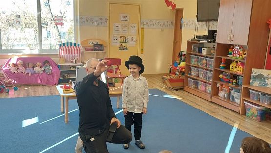 Grafika #25: 28.02.2023 Magia na wesoło - spotkanie z iluzjonistą