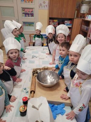 Grafika #0: 16.02.2023 Pieczemy rogaliki - Tłusty czwartek gr I