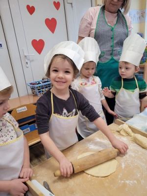 Grafika #22: 16.02.2023 Pieczemy rogaliki - Tłusty czwartek gr I