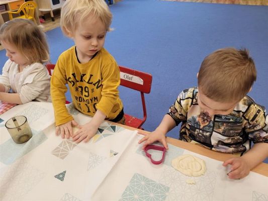 Grafika #28: 14 luty 2023 Walentynki - Dzień Przyjaźni gr I