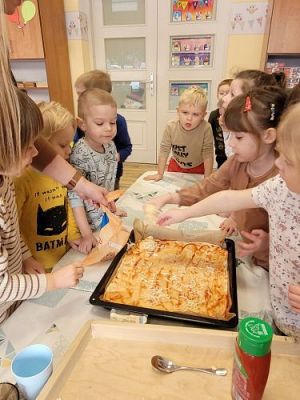 Grafika #15: 09.02.2023 Dzień pizzy w gr I