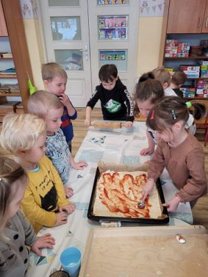 Grafika #20: 09.02.2023 Dzień pizzy w gr I