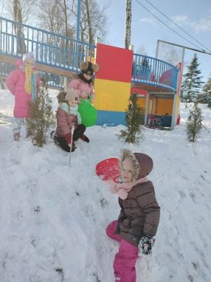 Grafika #0: 06.02.2023 Zimowe zabawy w ogrodzie przedszkolnym