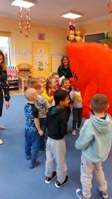 Grafika #8: 26.01.2023 Odwiedziny Kropelki z Centrum Krwiodawstwa w Słupsku