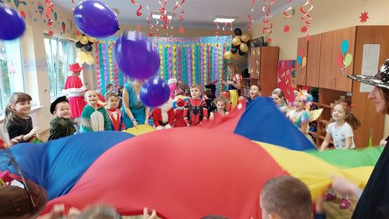 Grafika #15: 13.01.2023 Fotorelacja z balu karnawałowego cz.II