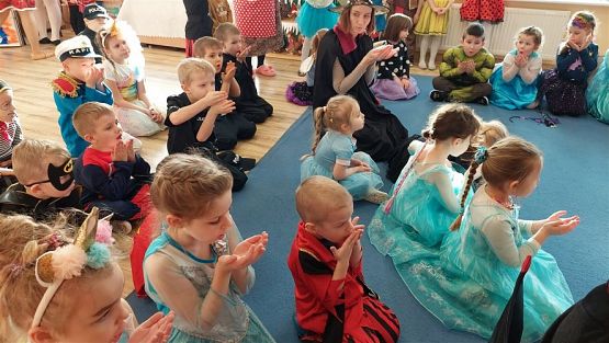 Grafika #48: 13.01.2023 Fotorelacja z balu karnawałowego cz.II