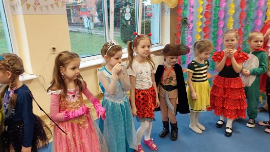 Grafika #16: 13.01.2023 Fotorelacja z balu karnawałowego cz.I