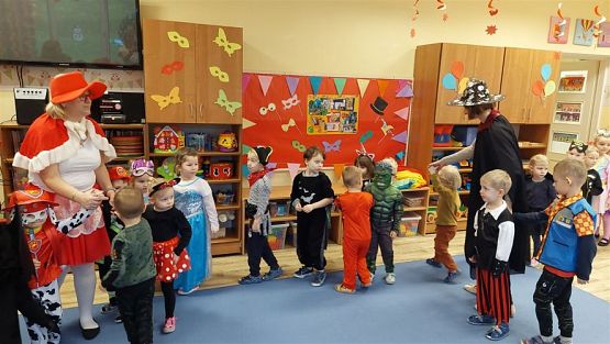 Grafika #25: 13.01.2023 Fotorelacja z balu karnawałowego cz.I