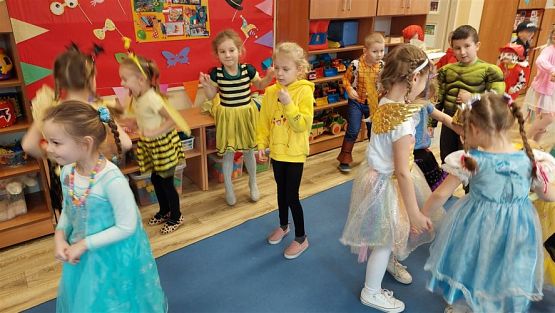 Grafika #60: 13.01.2023 Fotorelacja z balu karnawałowego cz.I