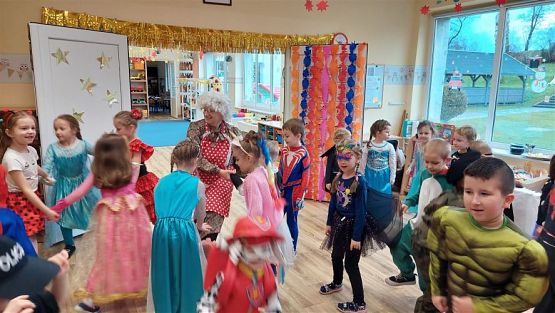 Grafika #61: 13.01.2023 Fotorelacja z balu karnawałowego cz.I