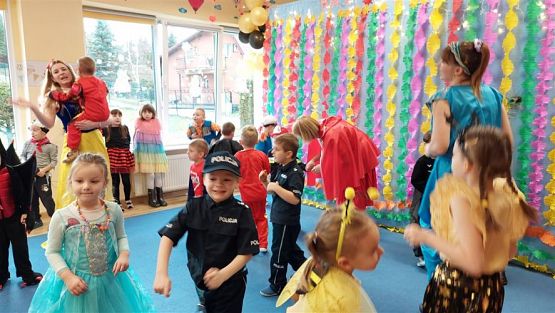 Grafika #63: 13.01.2023 Fotorelacja z balu karnawałowego cz.I