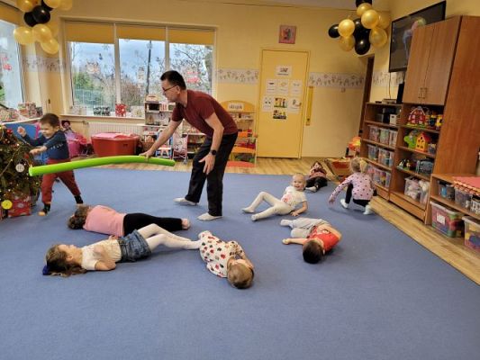 Grafika #0: 05.01.2023 Fotorelacja z zajęć gimnastyki korekcyjnej w gr. I